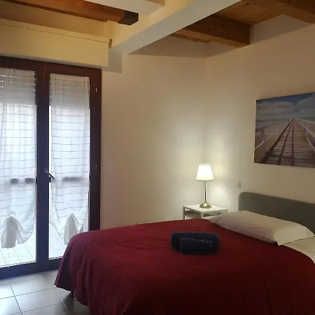 La Persiana2 招待所 3*